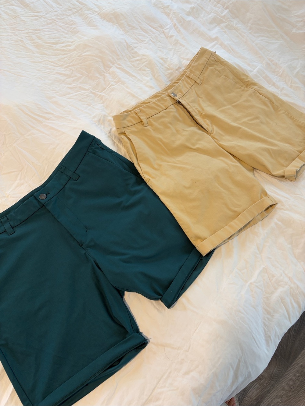 Lululemon athletica Khaki & Team Casual Shorts - Size 32